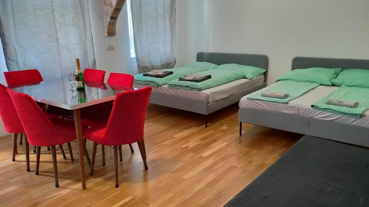 Cozynite Premium Apartment Stadthalle Vienna Esterno foto